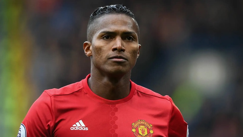Cầu thủ Antonio Valencia - Những bước chạy mẫu mực trở thành biểu tượng